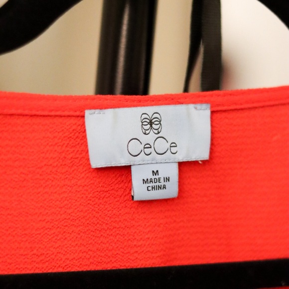 Red CeCe V-Neck Ruffled Button-Down Blouse Size M - Picture 6 of 7